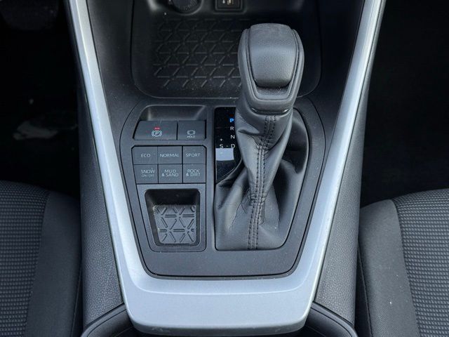 2024 TOYOTA RAV4 - Image 27