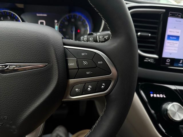 2024 CHRYSLER PACIFICA - Image 32