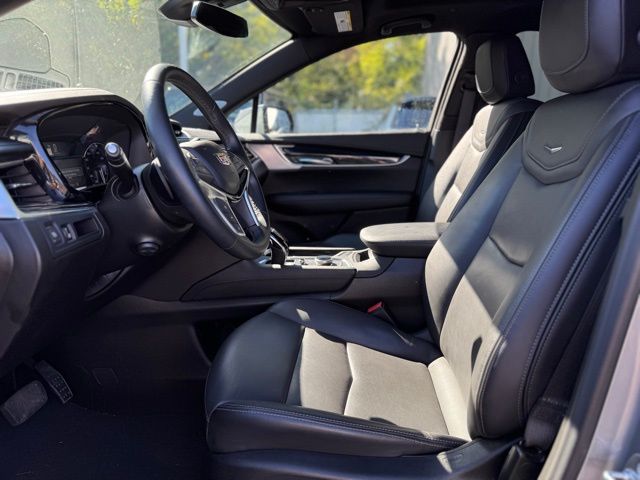 2025 CADILLAC XT5 - Image 18