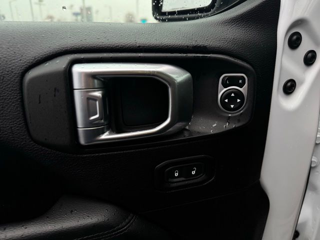 2019 JEEP WRANGLER - Image 13