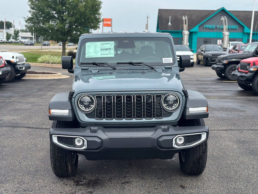 New 2026 Jeep Gladiator Sport Truck Crew Cab