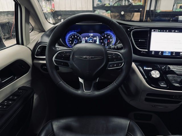 2024 CHRYSLER PACIFICA - Image 29