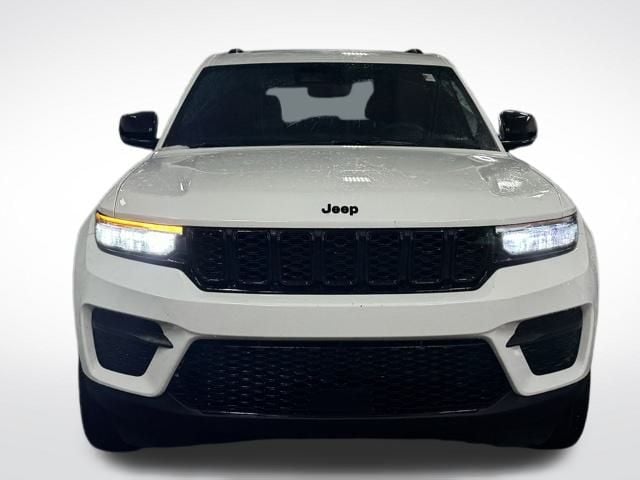 2023 JEEP GRAND CHEROKEE - Image 3