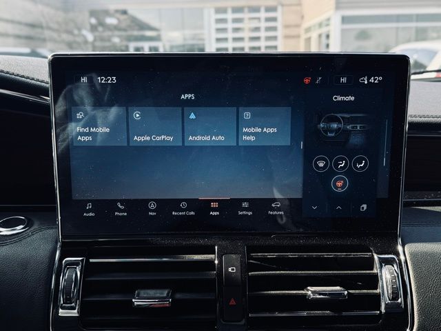 2022 LINCOLN NAVIGATOR - Image 39