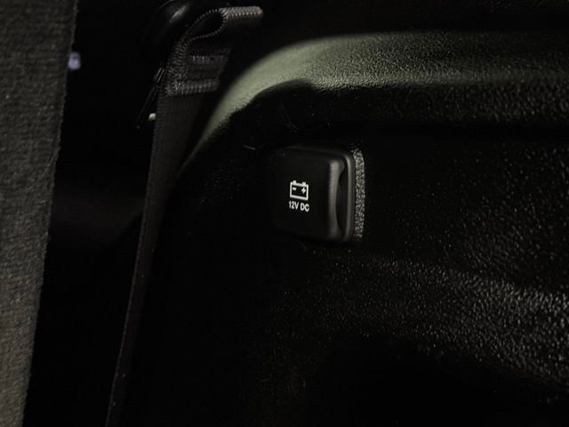 2023 JEEP GRAND CHEROKEE L - Image 11