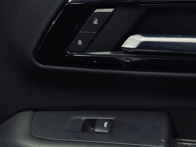 2025 CHEVROLET TAHOE - Image 16