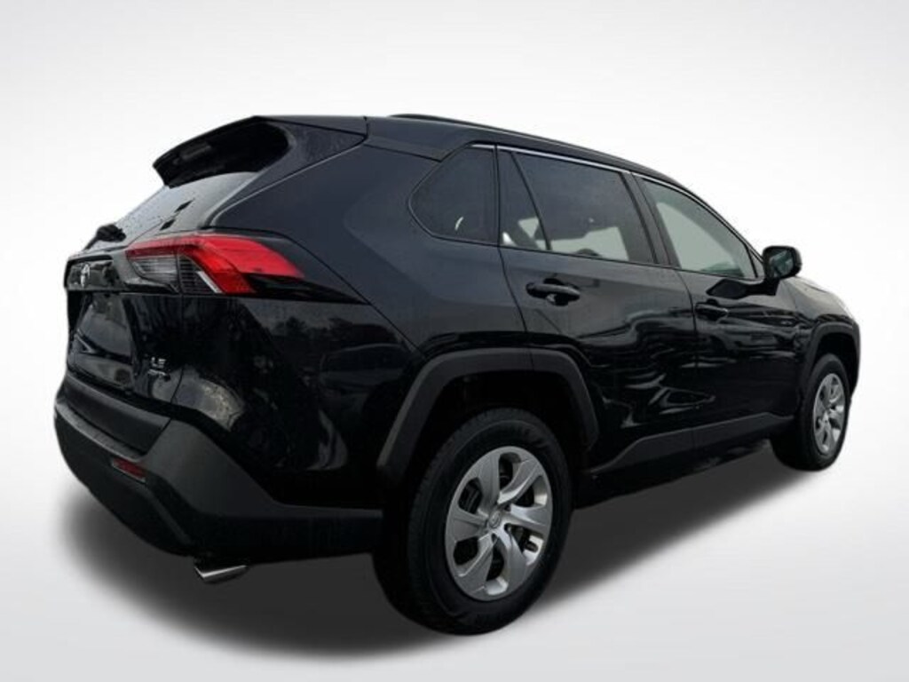 Used 2021 Toyota RAV4 LE SUV