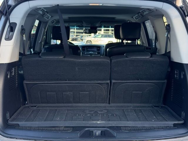 2016 INFINITI QX80 - Image 10