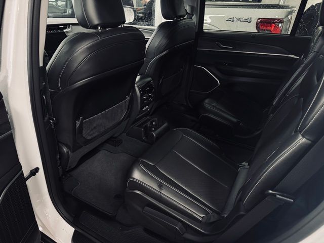 2023 JEEP GRAND CHEROKEE L - Image 20