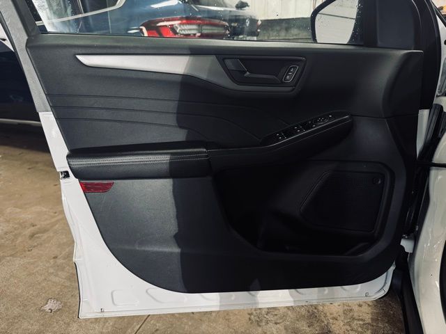 2023 FORD ESCAPE - Image 13