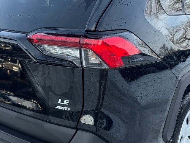 2024 TOYOTA RAV4 - Image 6