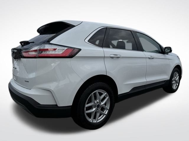 2022 Ford Edge SEL photo 4