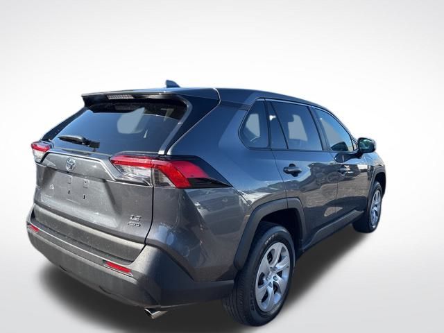2023 Toyota RAV4 LE photo 4
