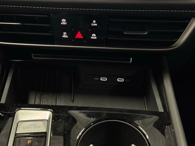 2025 VOLKSWAGEN ATLAS - Image 31