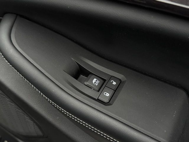 2023 JEEP GRAND CHEROKEE - Image 16