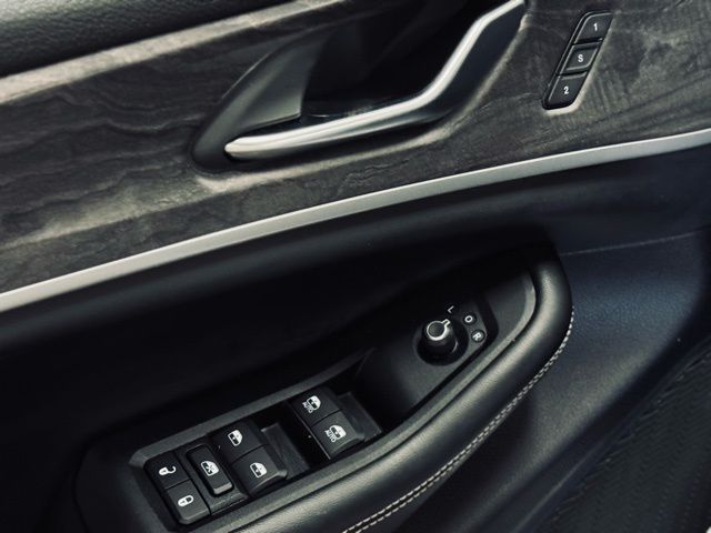 2023 JEEP GRAND CHEROKEE L - Image 14