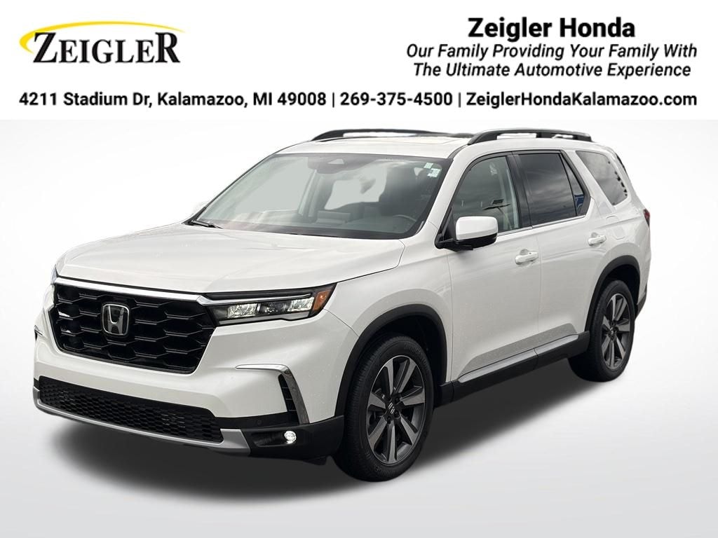 Certified 2025 Honda Pilot Touring SUV