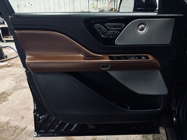 2021 LINCOLN AVIATOR - Image 13