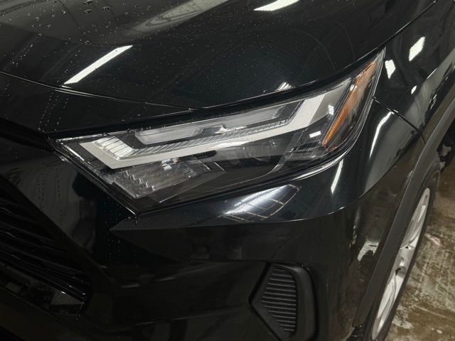 2024 TOYOTA RAV4 - Image 2