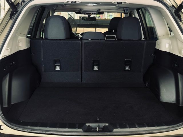 2023 SUBARU FORESTER - Image 10