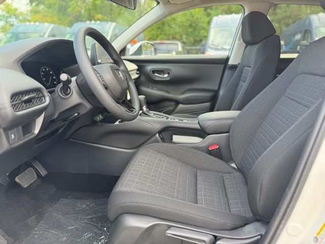 2026 Honda HR-V LX - Photo 18