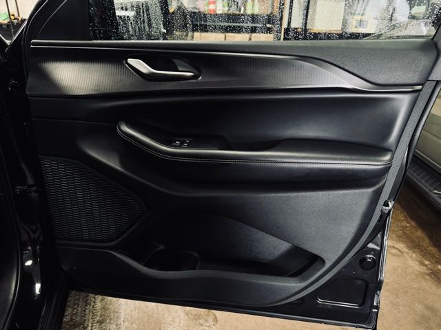 2023 JEEP GRAND CHEROKEE - Image 14