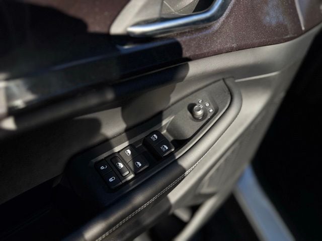 2023 JEEP GRAND CHEROKEE - Image 14