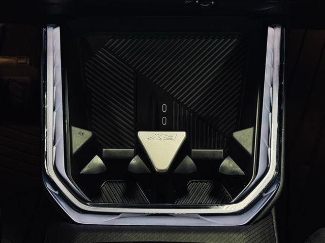 2026 BMW X3 - Image 25