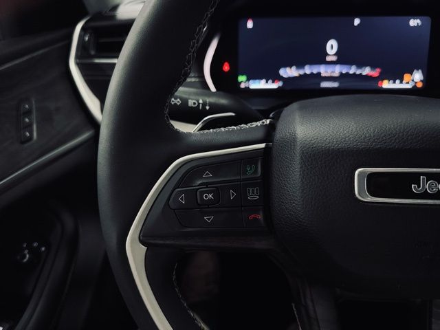 2023 JEEP GRAND CHEROKEE L - Image 31