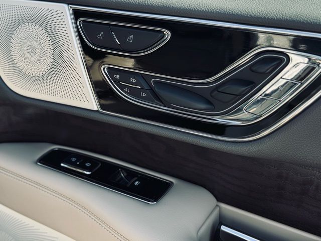 2024 LINCOLN NAVIGATOR L - Image 17