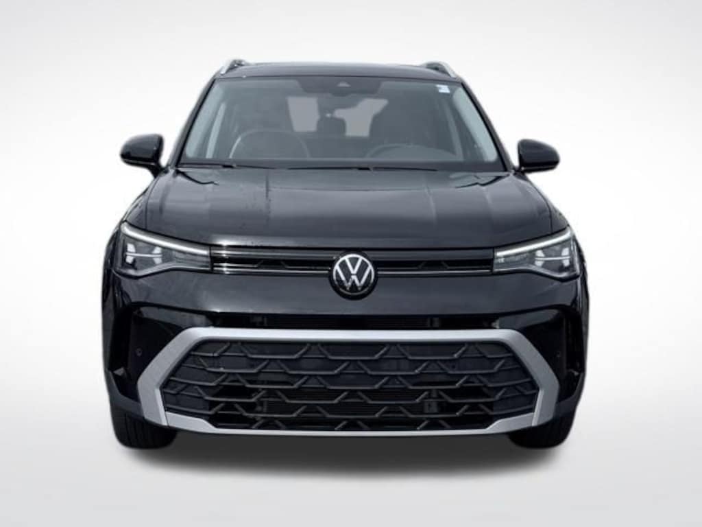 Used 2025 Volkswagen Taos 1.5T SE SUV