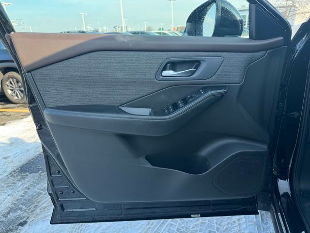 2023 NISSAN ROGUE - Image 10