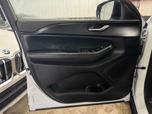 2023 JEEP GRAND CHEROKEE - Image 12