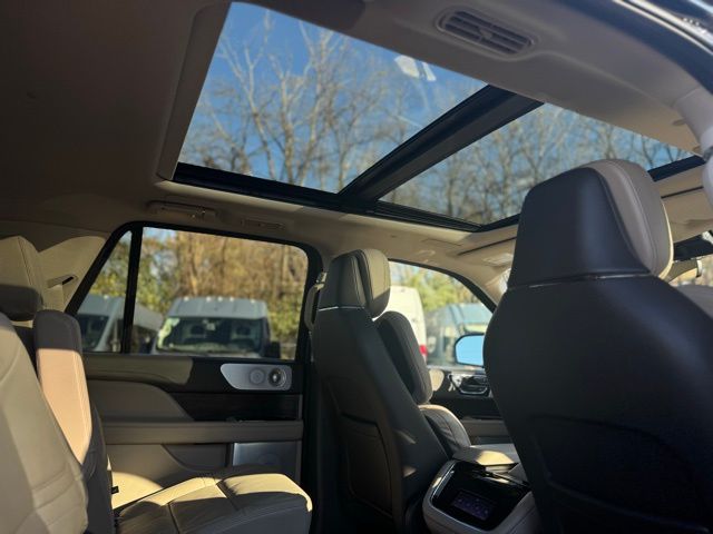 2024 LINCOLN NAVIGATOR - Image 28