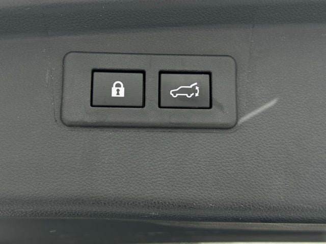 2023 SUBARU OUTBACK - Image 11