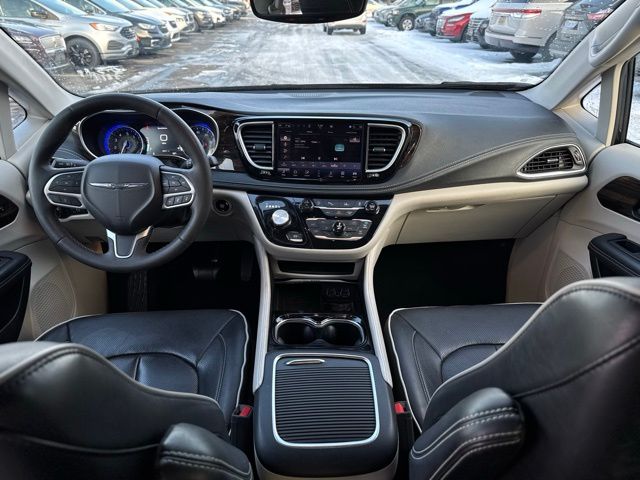 2023 CHRYSLER PACIFICA - Image 27