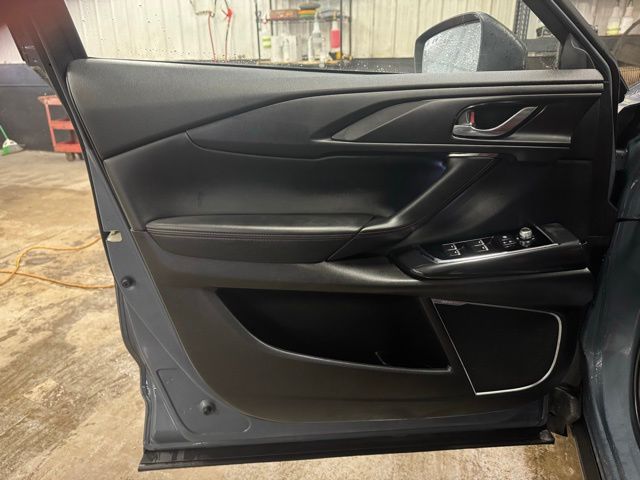 2023 MAZDA CX-9 - Image 13