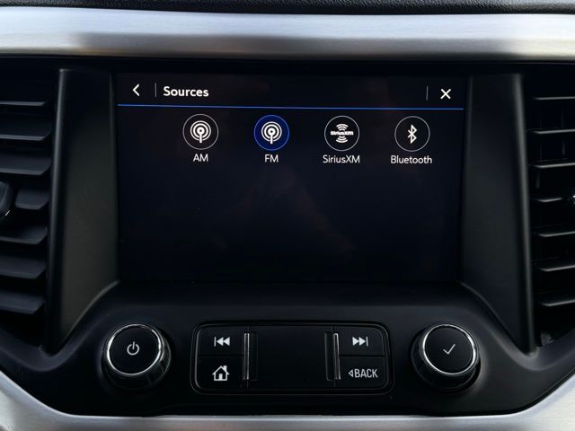 2023 GMC ACADIA - Image 37