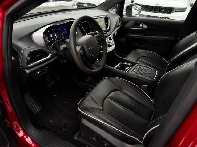 2025 CHRYSLER PACIFICA - Image 19