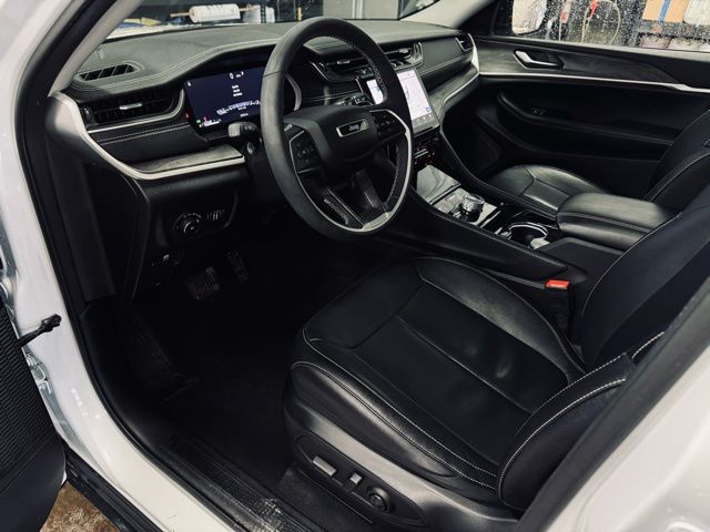 2023 JEEP GRAND CHEROKEE L - Image 18