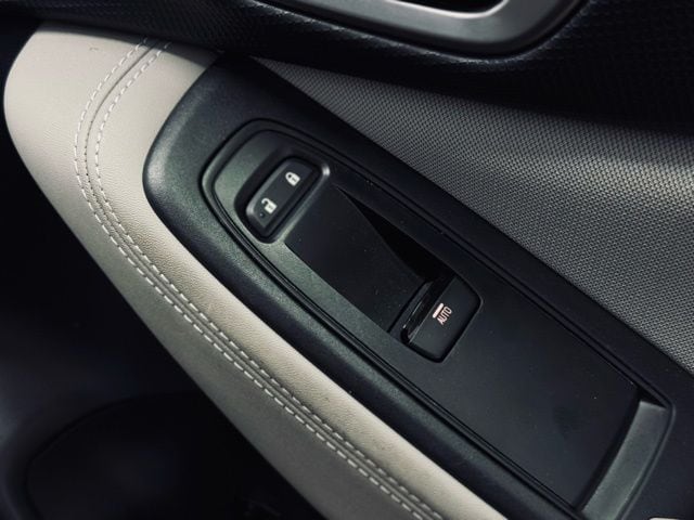 2022 SUBARU FORESTER - Image 16