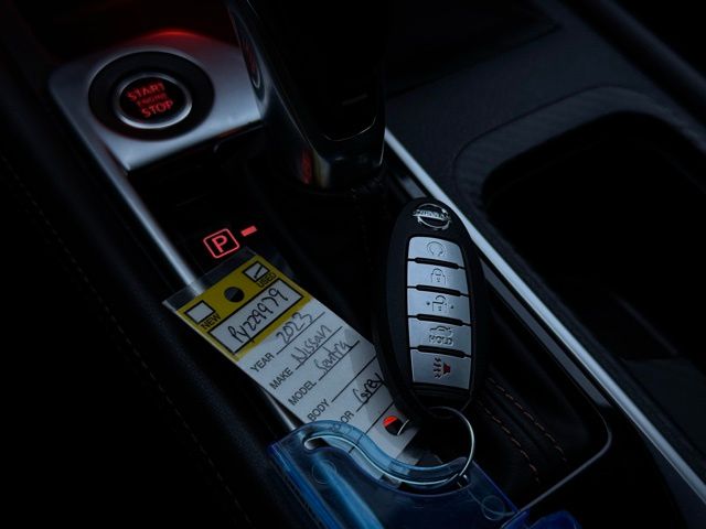 2023 NISSAN SENTRA - Image 32