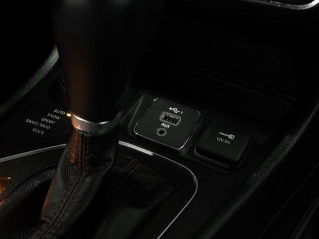 2022 JEEP CHEROKEE - Image 33