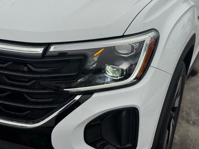 2025 VOLKSWAGEN ATLAS CROSS SPORT - Image 5