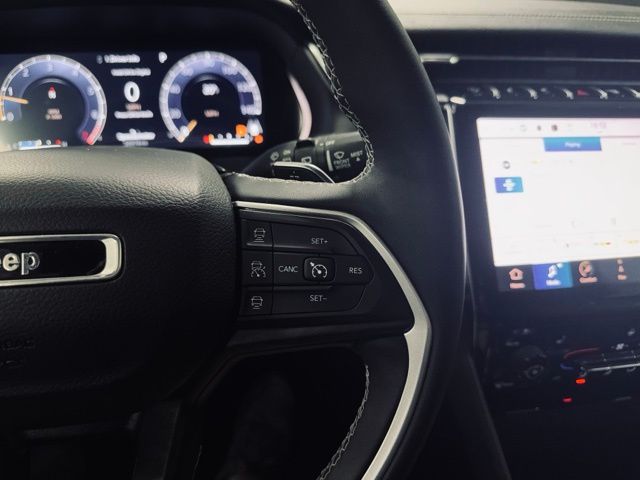 2023 JEEP GRAND CHEROKEE - Image 25