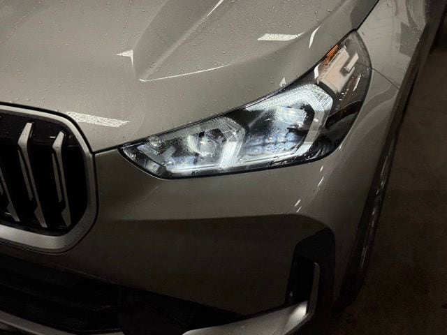 2023 BMW X1 - Image 2