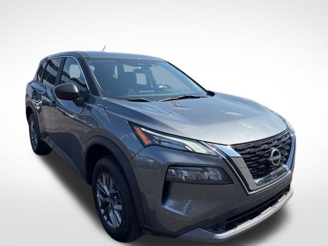 2023 Nissan Rogue S AWD photo 2