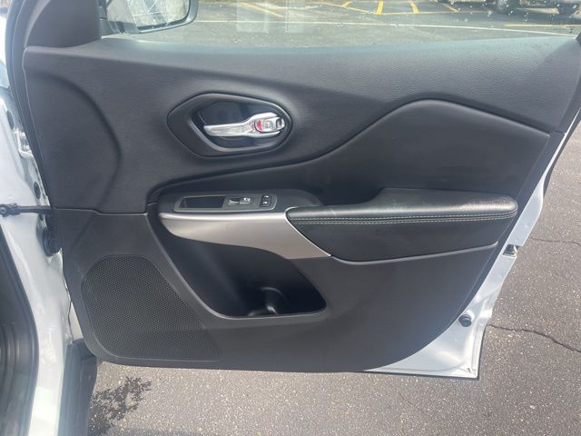 2022 JEEP CHEROKEE - Image 13