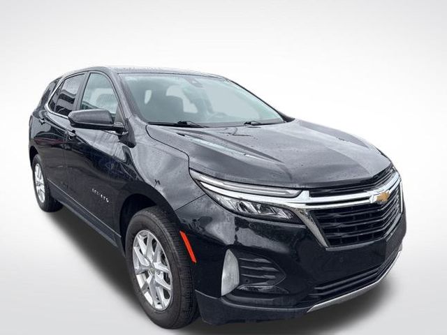 2022 Chevrolet Equinox LT photo 3