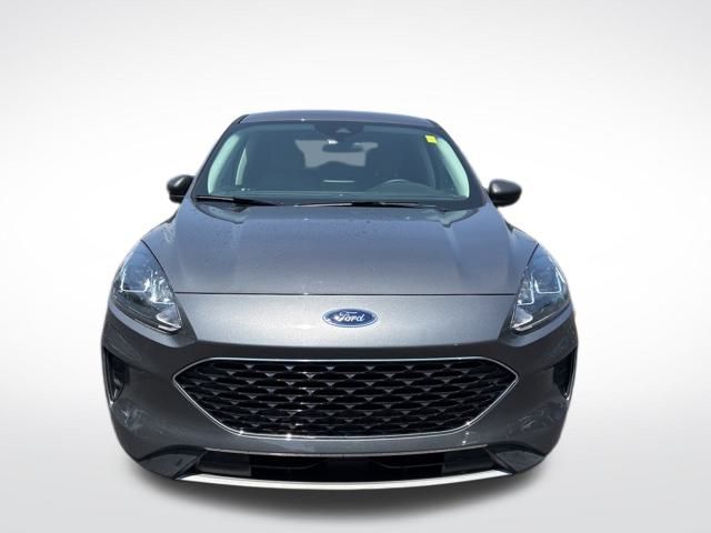 2022 Ford Escape SE photo 2